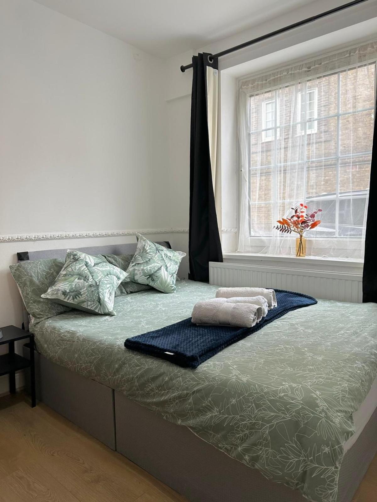 2 Bedroom Flat, 2 Minutes Walk To Bethnalgreen Station, Central London Eksteriør billede