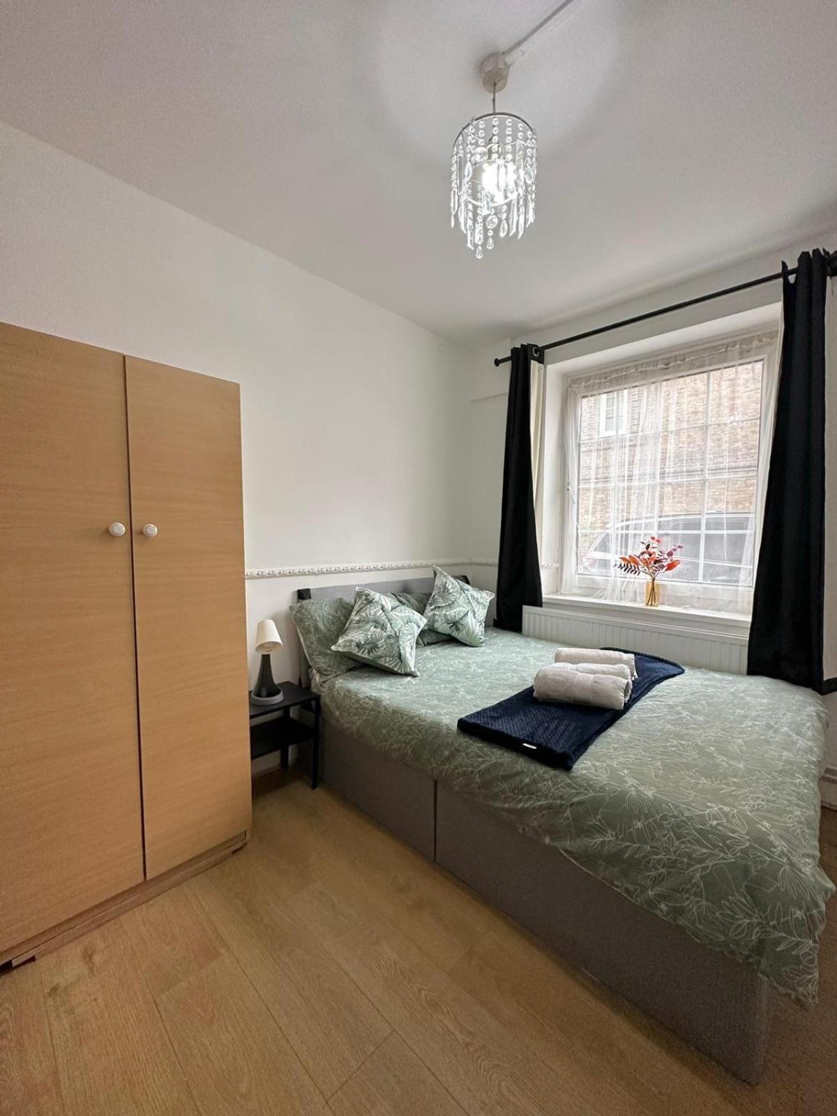 2 Bedroom Flat, 2 Minutes Walk To Bethnalgreen Station, Central London Eksteriør billede